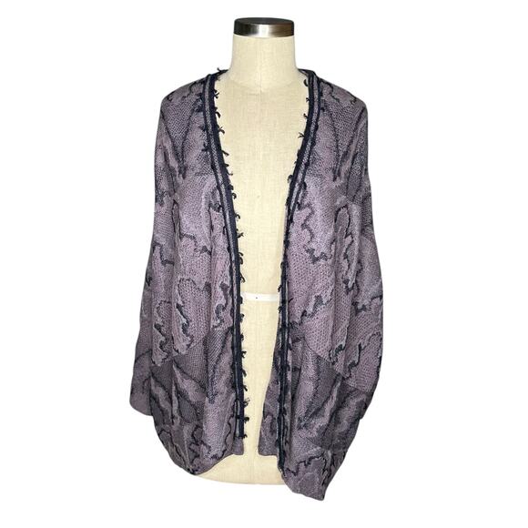 FREE PEOPLE Oversized butterfly Kimono Cardigan Sweater Women's Size Large - Picture 3 of 10